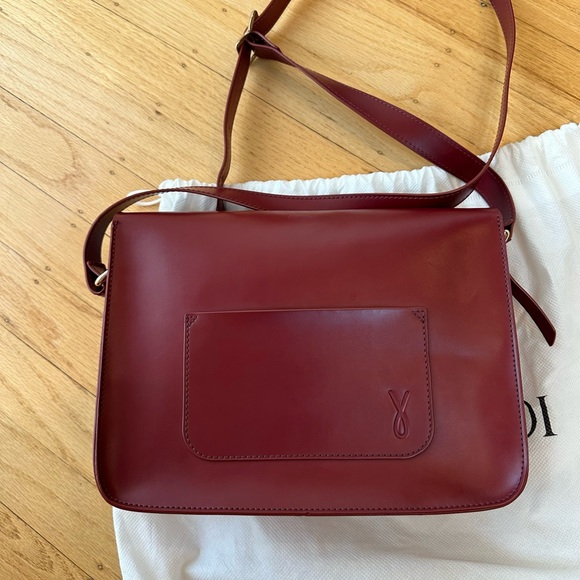 Angela Roi Burgundy Leather Satchel - Picture 3 of 4